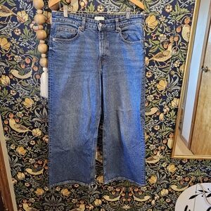 H&M Classic Cropped Wide Leg Chino Jeans